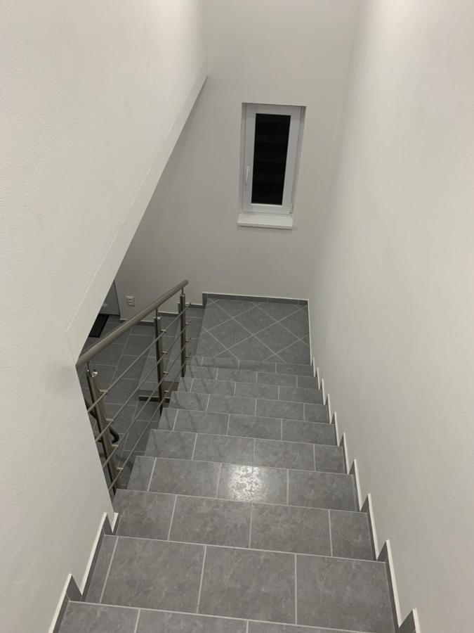 Luxury Private